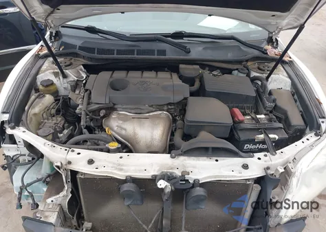 2011 Toyota Camry Le z USA, uszkodzony, nr VIN 4T1BF3EK8BU757416